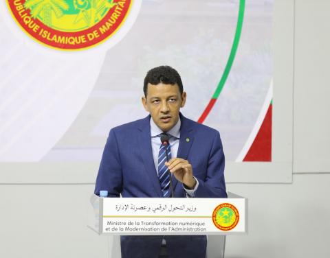 وزير الرقمنة.. الموريتانيون يستعملون 5.2 مليون شريحة 70% منها في هواتف ذكية