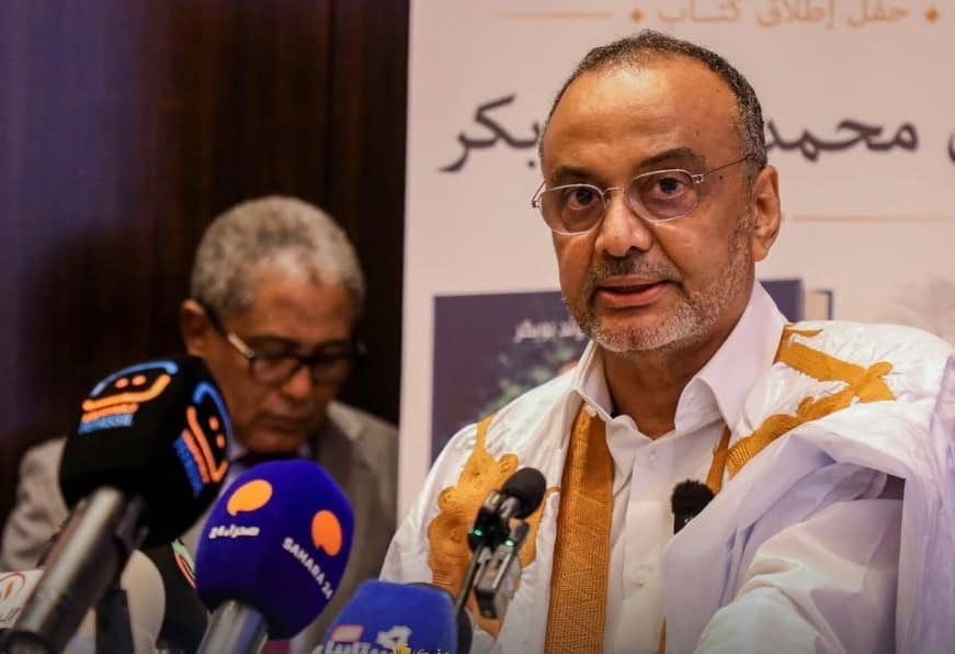 الوزير الأول السابق ولد بوبكر يستعرض ملامح التحول الديمقراطي في كتاب جديد