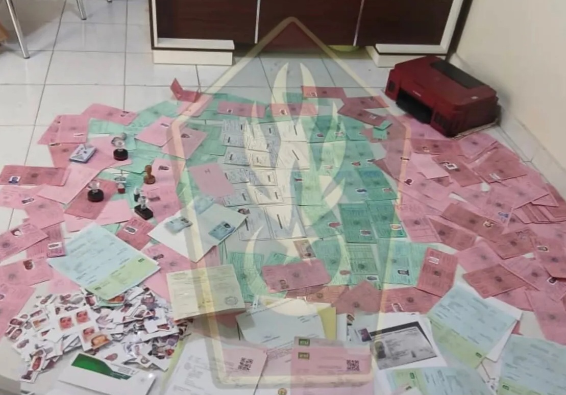 الدرك يوقف شبكة متخصصة في تزوير الوثائق الإدارية في نواكشوط