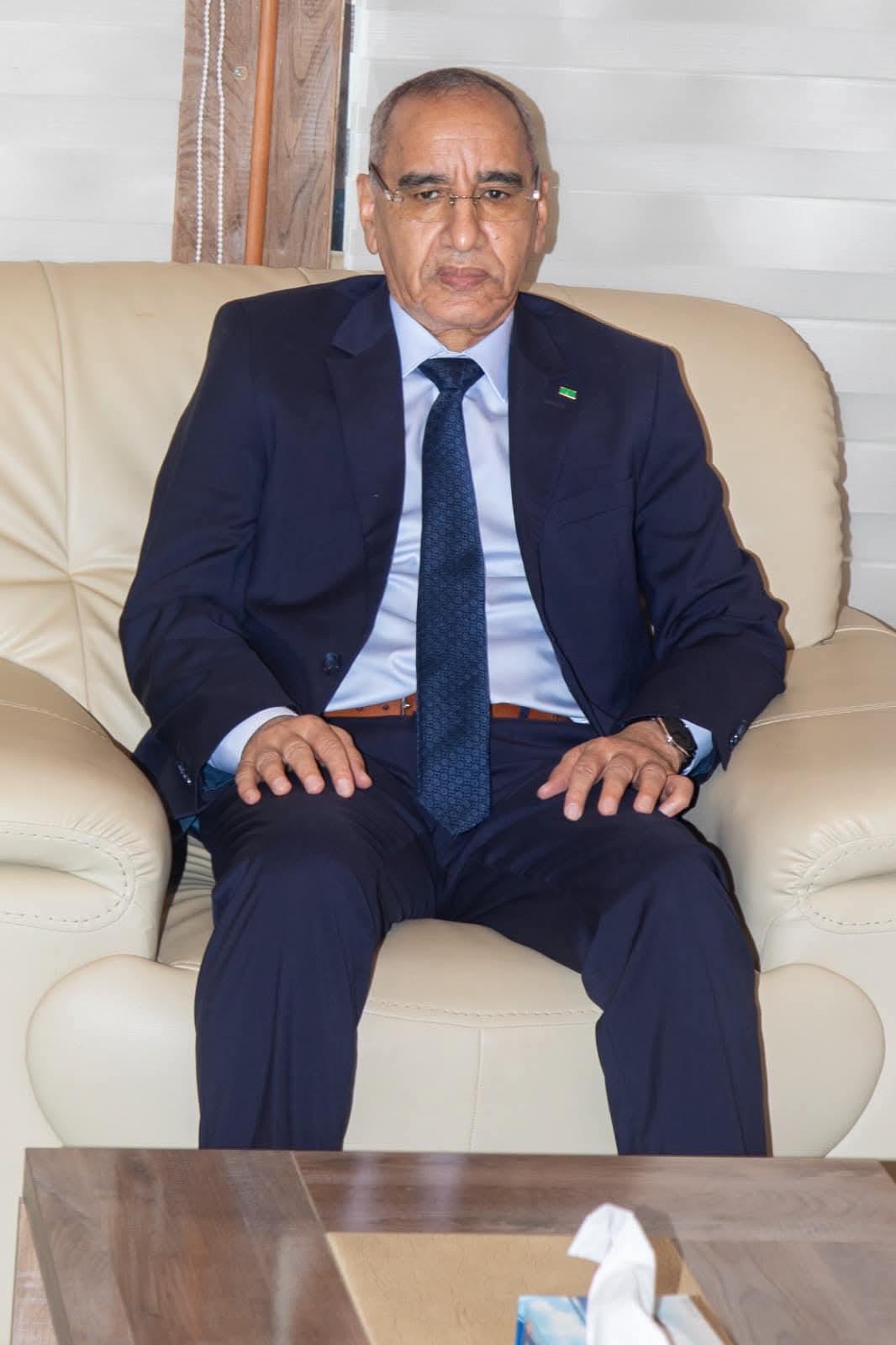 وزير الداخلية يغادر الى الرباط في زيارة عمل للمملكة
