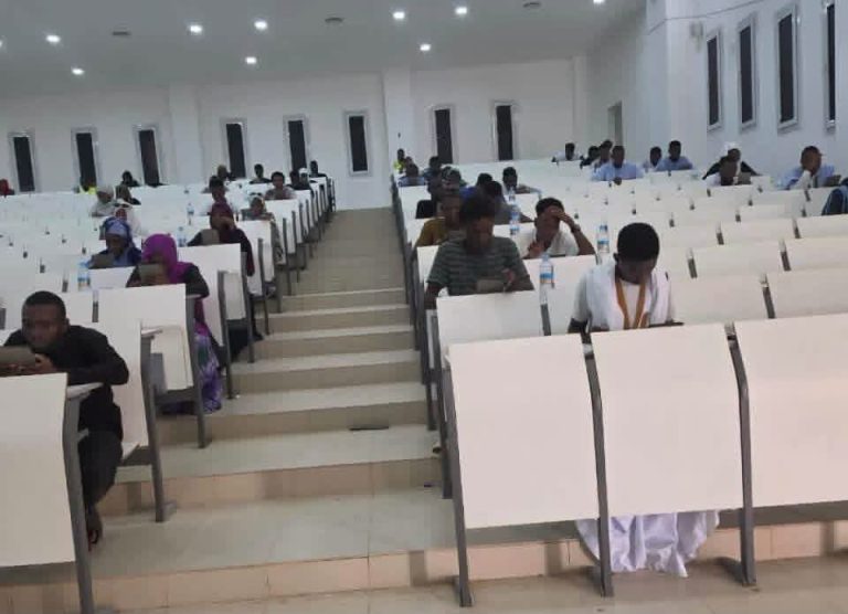وزارة التربية تعلن اكتتاب 30 معلما لصالح اللغات الوطنية